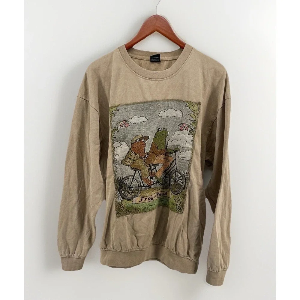 Vintage Frog and Toad Sweatshirt Men L‎ Beige Graphic 1972 Cartoon Crewneck